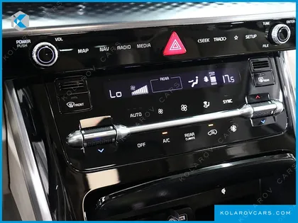 KIA CARNIVAL GASOLINE 9-SEATER HI-LIMOUSINE
