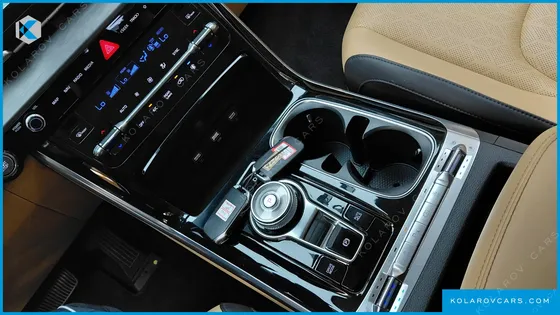KIA CARNIVAL DIESEL 9-SEATER NOBLESSE