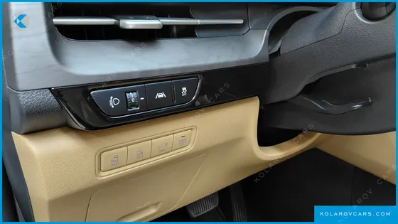 KIA CARNIVAL DIESEL 9-SEATER NOBLESSE
