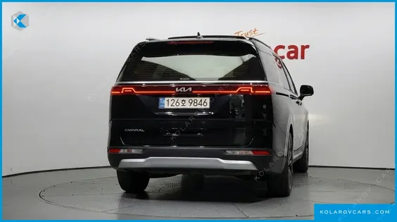 KIA CARNIVAL DIESEL 9-SEATER PRESTIGE