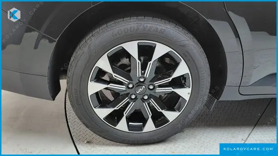 KIA CARNIVAL DIESEL 9-SEATER PRESTIGE
