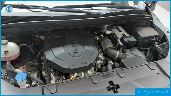 KIA CARNIVAL DIESEL 9-SEATER PRESTIGE