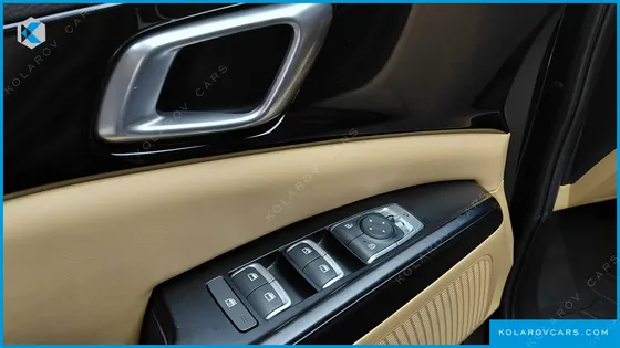 KIA CARNIVAL DIESEL 9-SEATER PRESTIGE