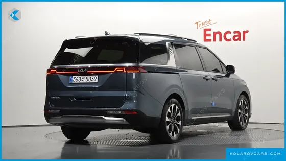 KIA CARNIVAL DIESEL 7-SEATER SIGNATURE