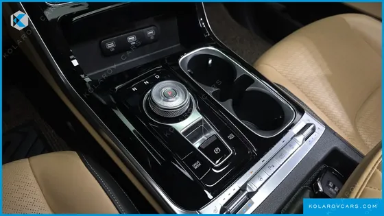 KIA CARNIVAL DIESEL 7-SEATER SIGNATURE