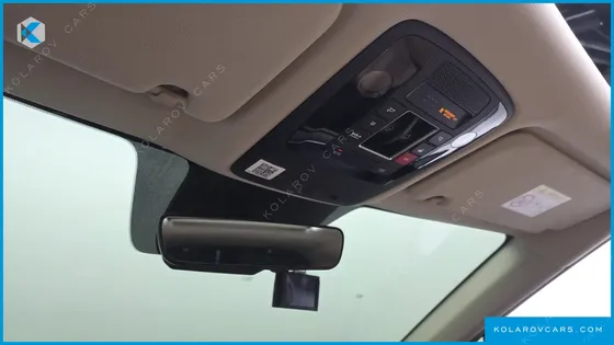 KIA CARNIVAL DIESEL 7-SEATER SIGNATURE