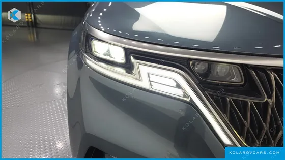 KIA CARNIVAL DIESEL 7-SEATER SIGNATURE