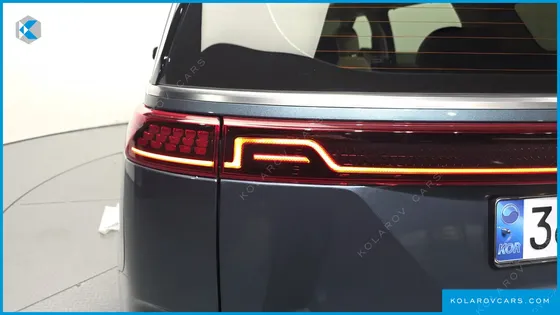 KIA CARNIVAL DIESEL 7-SEATER SIGNATURE