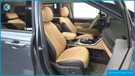 KIA CARNIVAL DIESEL 7-SEATER SIGNATURE