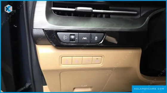 KIA CARNIVAL DIESEL 7-SEATER SIGNATURE