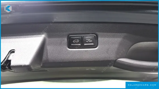 KIA CARNIVAL DIESEL 7-SEATER SIGNATURE
