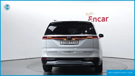 KIA CARNIVAL DIESEL 7-SEATER SIGNATURE