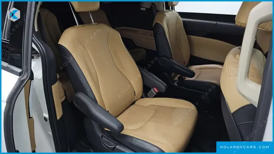 KIA CARNIVAL 9-SEATER NOBLESSE