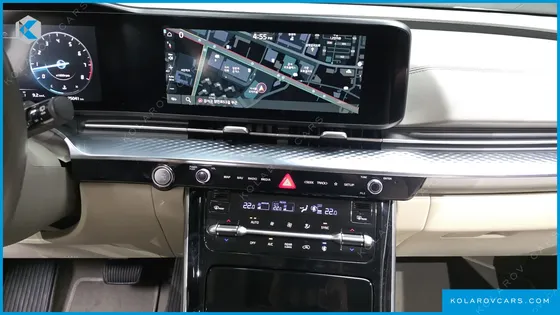 KIA CARNIVAL GASOLINE 7-SEATER HI-LIMOUSINE