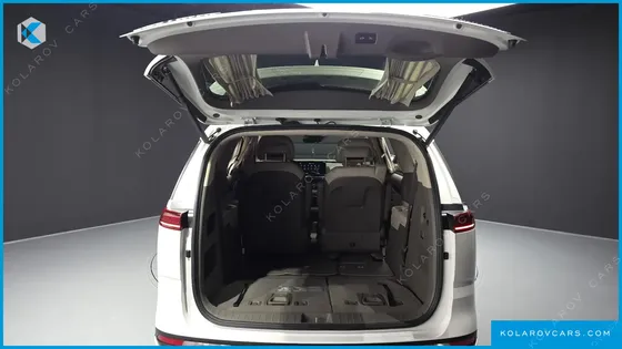 KIA CARNIVAL GASOLINE 7-SEATER HI-LIMOUSINE