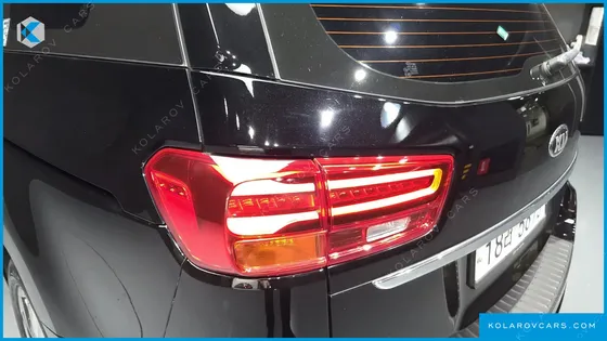 KIA CARNIVAL 9-SEATER NOBLESSE SPECIAL