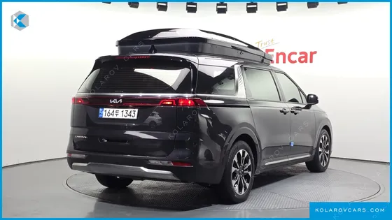 KIA CARNIVAL DIESEL 7-SEATER OUTDOOR