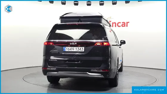 KIA CARNIVAL DIESEL 7-SEATER OUTDOOR