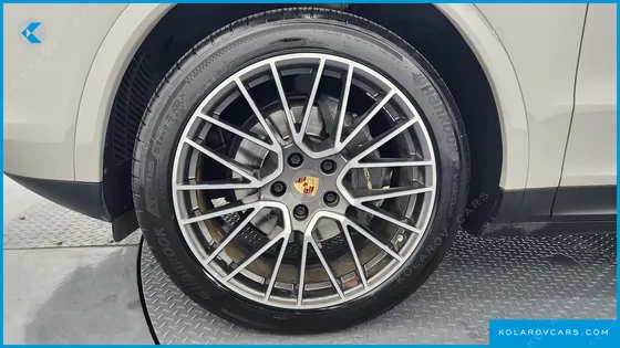 PORSCHE CAYENNE 3.0 COUPE