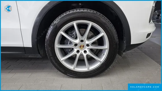 PORSCHE CAYENNE 3.0