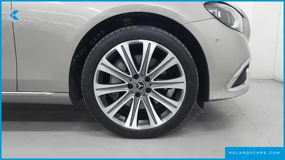 MERCEDES E-CLASS E300E 4MATIC EXCLUSIVE