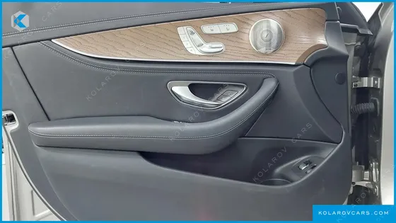 MERCEDES E-CLASS E300E 4MATIC EXCLUSIVE
