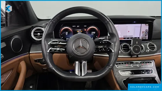 MERCEDES E-CLASS E220D 4MATIC AMG LINE