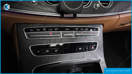 MERCEDES E-CLASS E220D 4MATIC AMG LINE