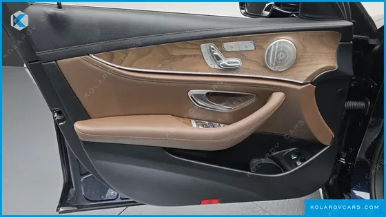 MERCEDES E-CLASS E300E 4MATIC EXCLUSIVE