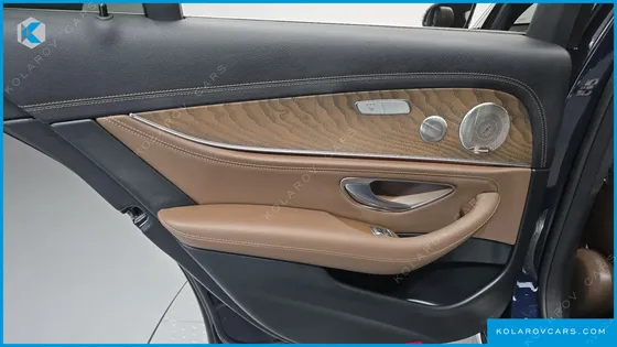 MERCEDES E-CLASS E300E 4MATIC EXCLUSIVE