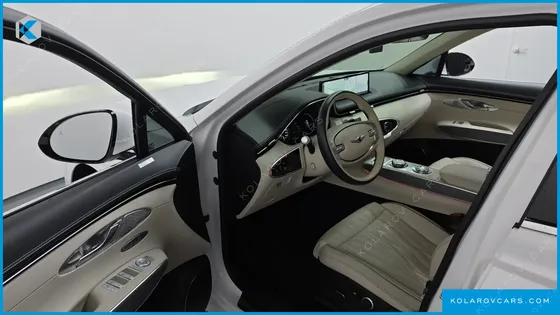 GENESIS GV70 2.5T GASOLINE 2WD