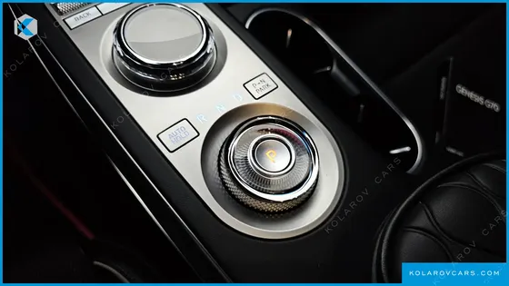 GENESIS GV70 2.5T GASOLINE 2WD