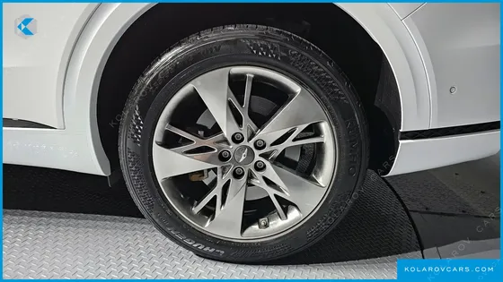 GENESIS GV70 2.5T GASOLINE 2WD
