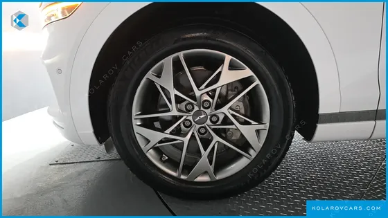 GENESIS GV70 2.5T GASOLINE 2WD
