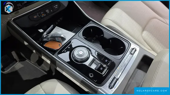KIA CARNIVAL DIESEL 9-SEATER GRAVITY