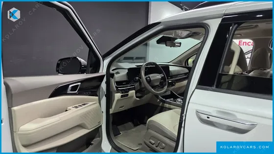 KIA CARNIVAL DIESEL 9-SEATER GRAVITY