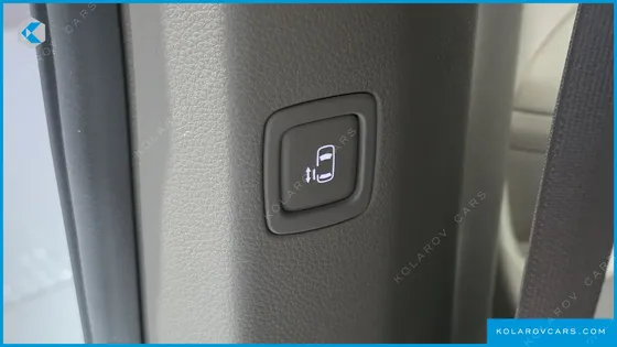 KIA CARNIVAL DIESEL 9-SEATER GRAVITY