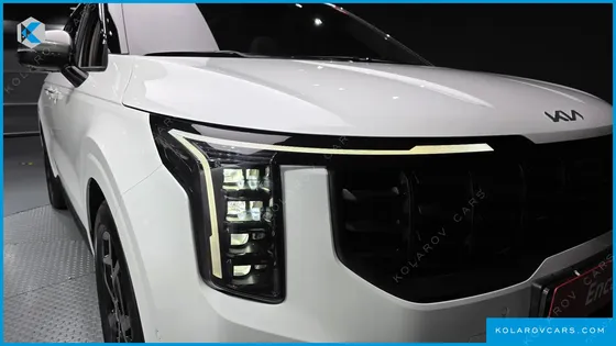 KIA CARNIVAL DIESEL 9-SEATER GRAVITY