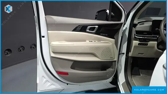KIA CARNIVAL DIESEL 9-SEATER GRAVITY