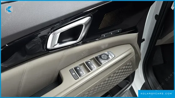 KIA CARNIVAL HEV 9 SEATER X LINE