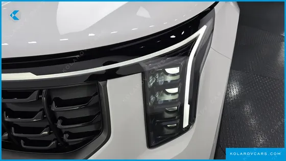 KIA CARNIVAL HEV 9 SEATER X LINE