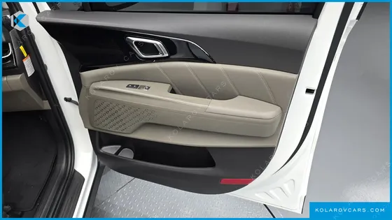 KIA CARNIVAL HEV 9 SEATER X LINE