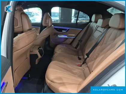 MERCEDES E-CLASS E200 EXCLUSIVE