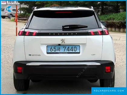 PEUGEOT 2008 EV GT