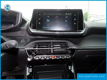 PEUGEOT 2008 EV GT