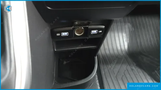 HYUNDAI STARIA 2WD CAMPING CAR