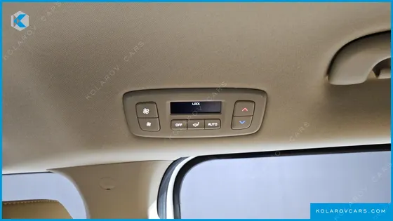 KIA CARNIVAL 9-SEATER PRESTIGE
