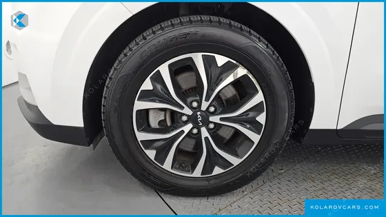 KIA CARNIVAL DIESEL 9-SEATER PRESTIGE