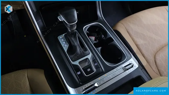 KIA CARNIVAL DIESEL 9-SEATER PRESTIGE