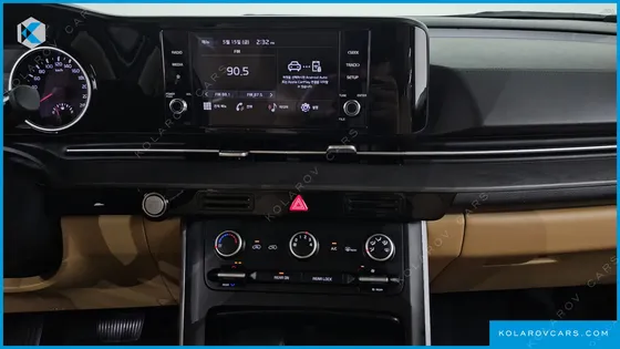 KIA CARNIVAL DIESEL 9-SEATER PRESTIGE